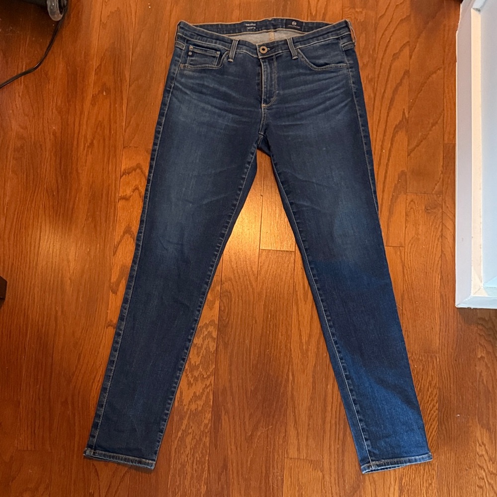 AG- The Stilt Skinny Jeans Size 29